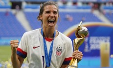 爱游戏APP下载:USWNT伟大的托宾·希思宣布退休