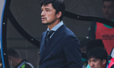 爱游戏APP下载:亚泰主帅谢晖下课，在商谈解约事宜，球队11轮1胜中超垫底